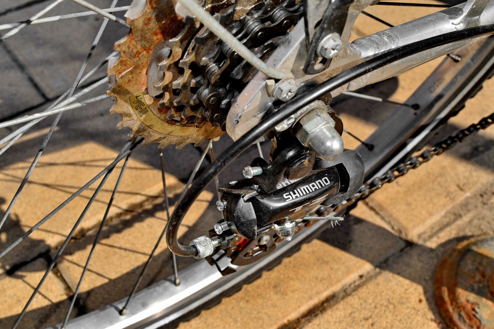 Nikon D5500 sample photo. Wheel, tooth, vehicle, steel photography