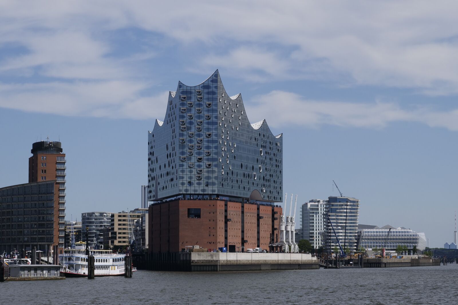 Panasonic Lumix DC-G9 sample photo. Hamburg, elbe philharmonic hall photography