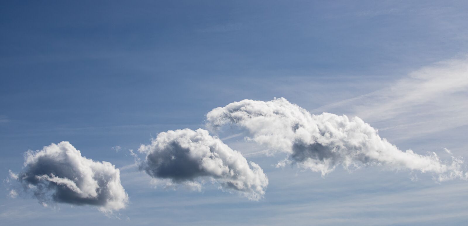 Canon EF 70-300mm F4-5.6 IS USM sample photo. Clouds, sky, cumulus clouds photography