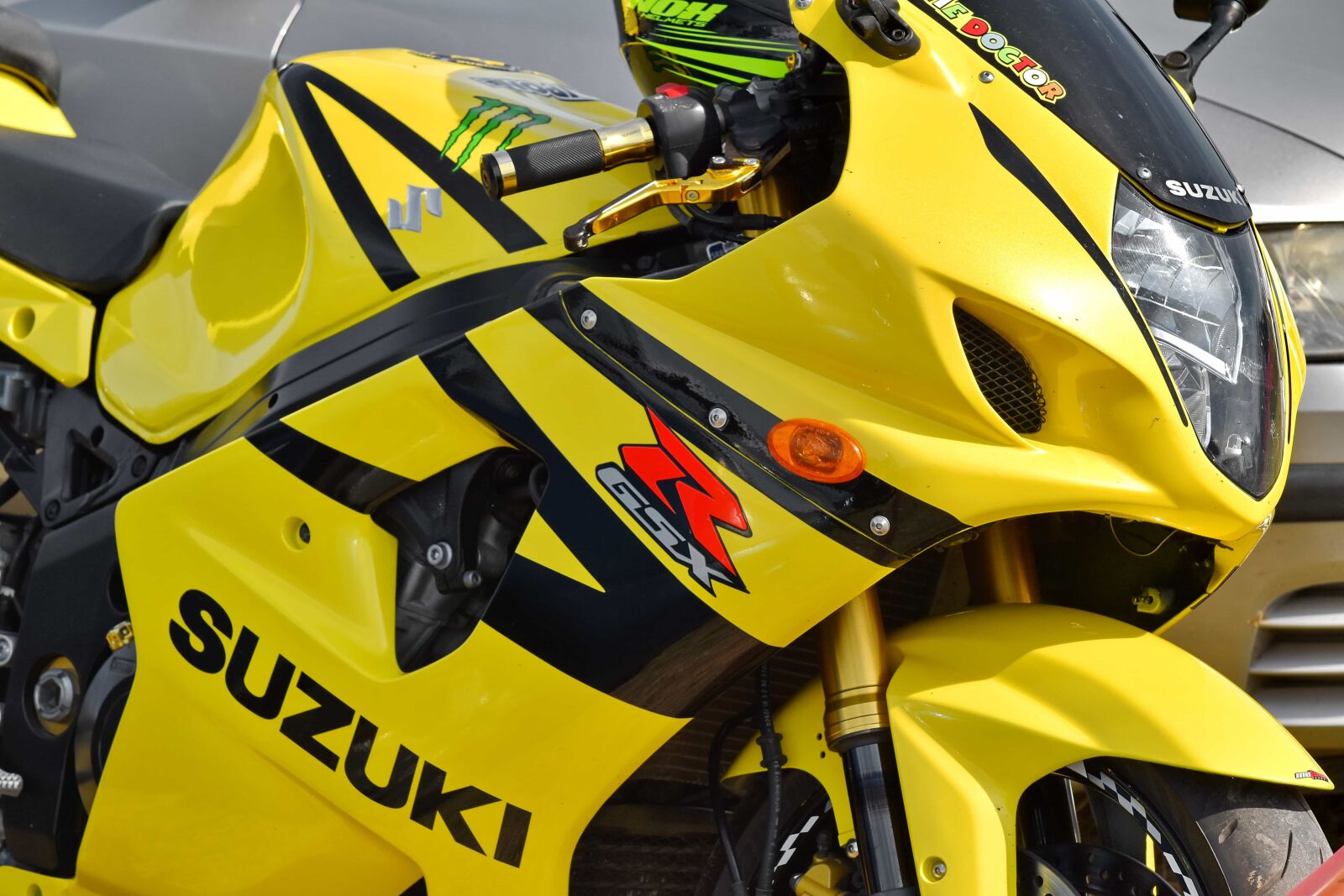 Nikon D5500 sample photo. Japanese, motorcycle, yellow, vehicle photography