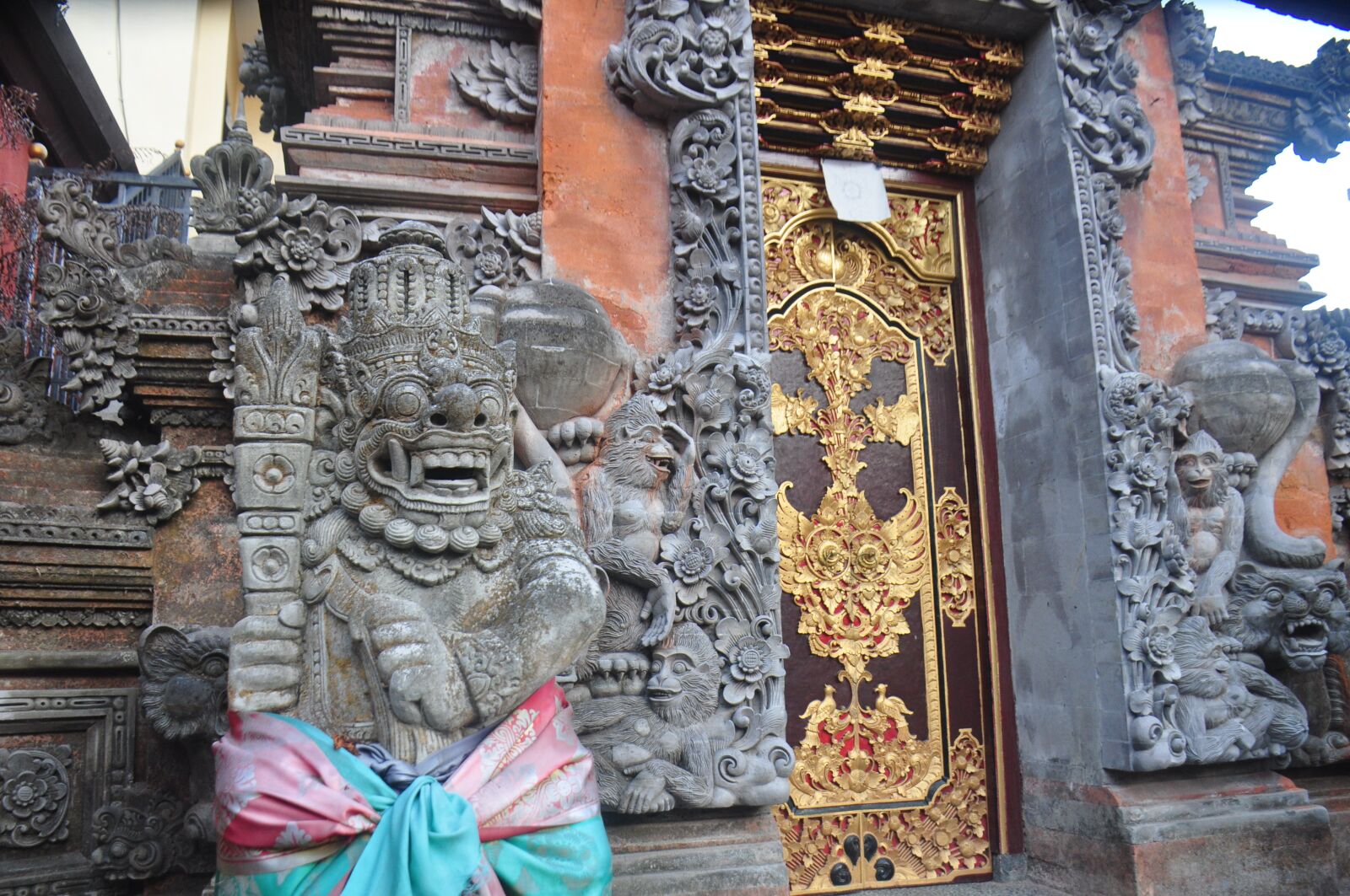 Nikon D5000 sample photo. Bali, ubud palace, ubud photography