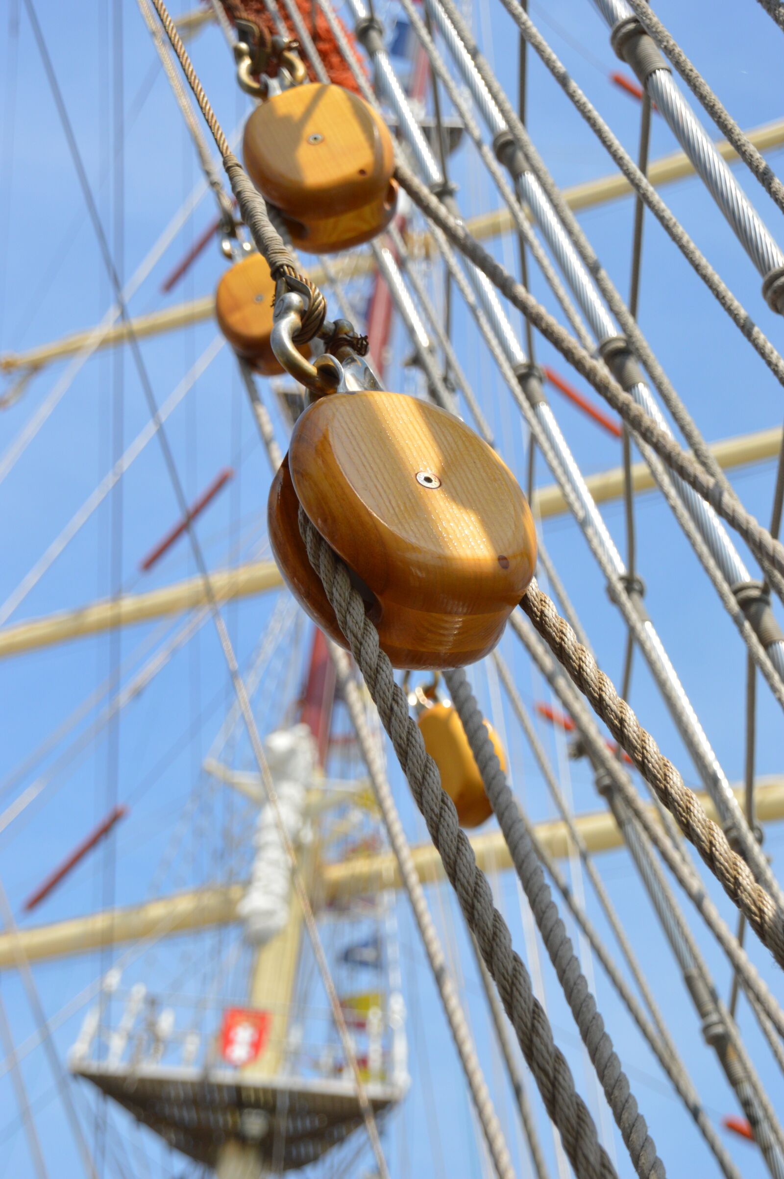 Nikon D3200 sample photo. Rope, square, sails photography