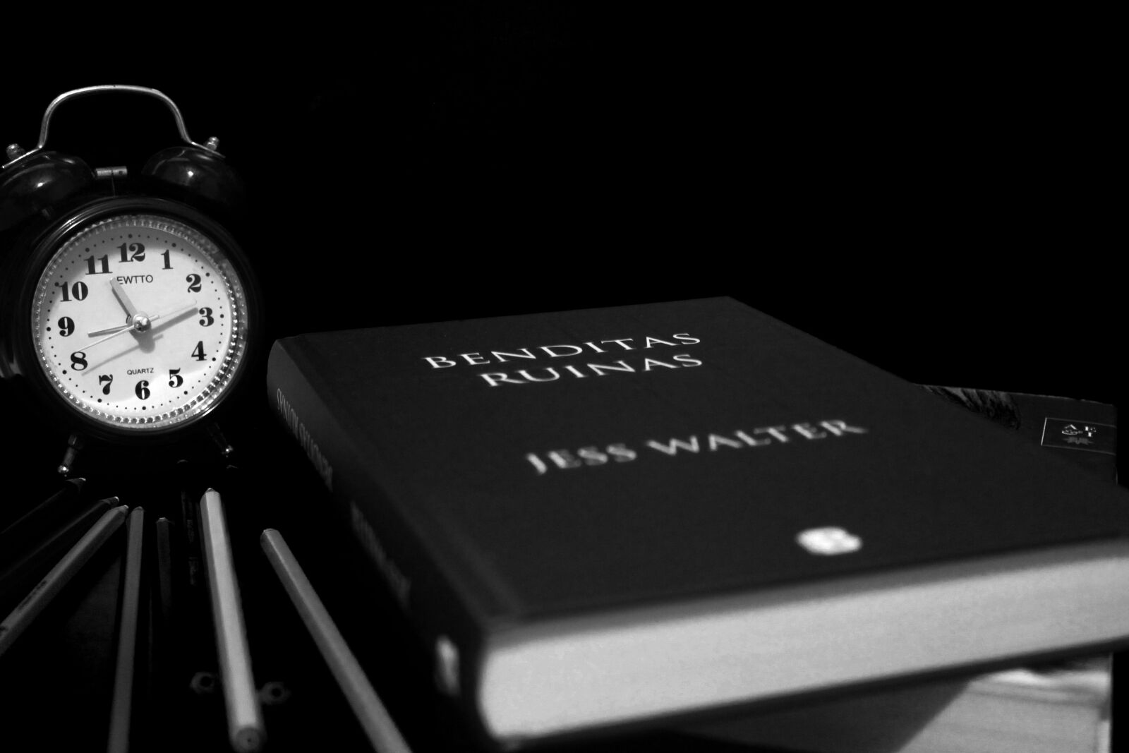 Canon EOS 1200D (EOS Rebel T5 / EOS Kiss X70 / EOS Hi) sample photo. Black, book, alarm clock photography