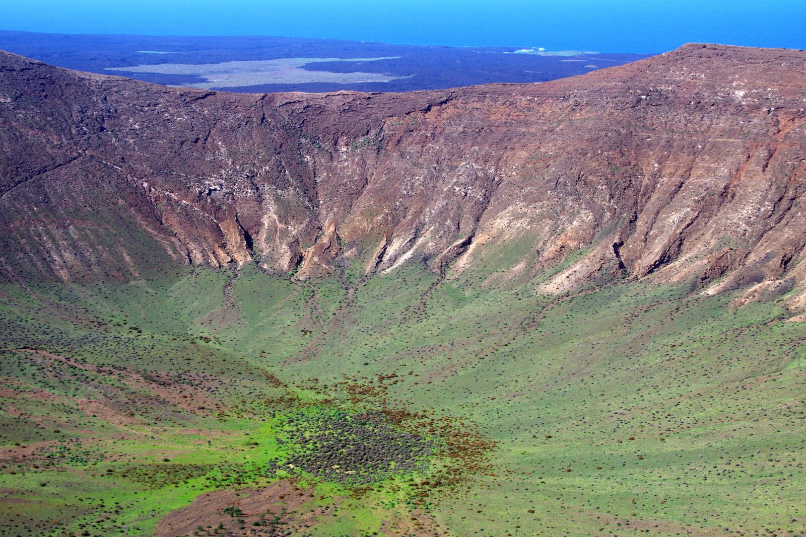 Pentax K-S2 sample photo. Lanzarote, volcano, landscape photography