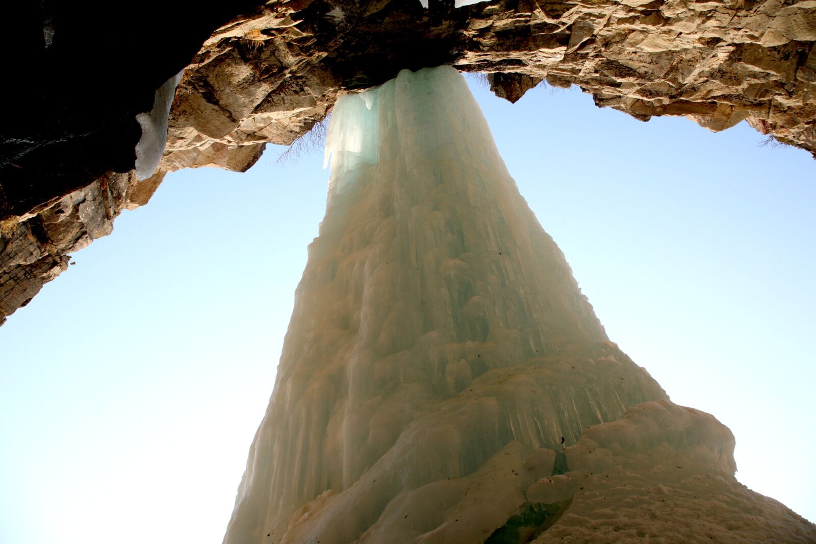 Canon EOS 5D sample photo. Waterfall, frozen waterfall, ice photography