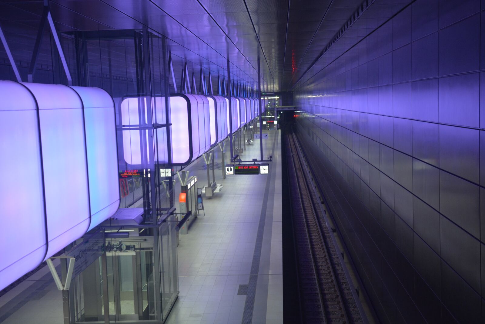 Nikon D7100 sample photo. Architecture, metro, hamburg photography