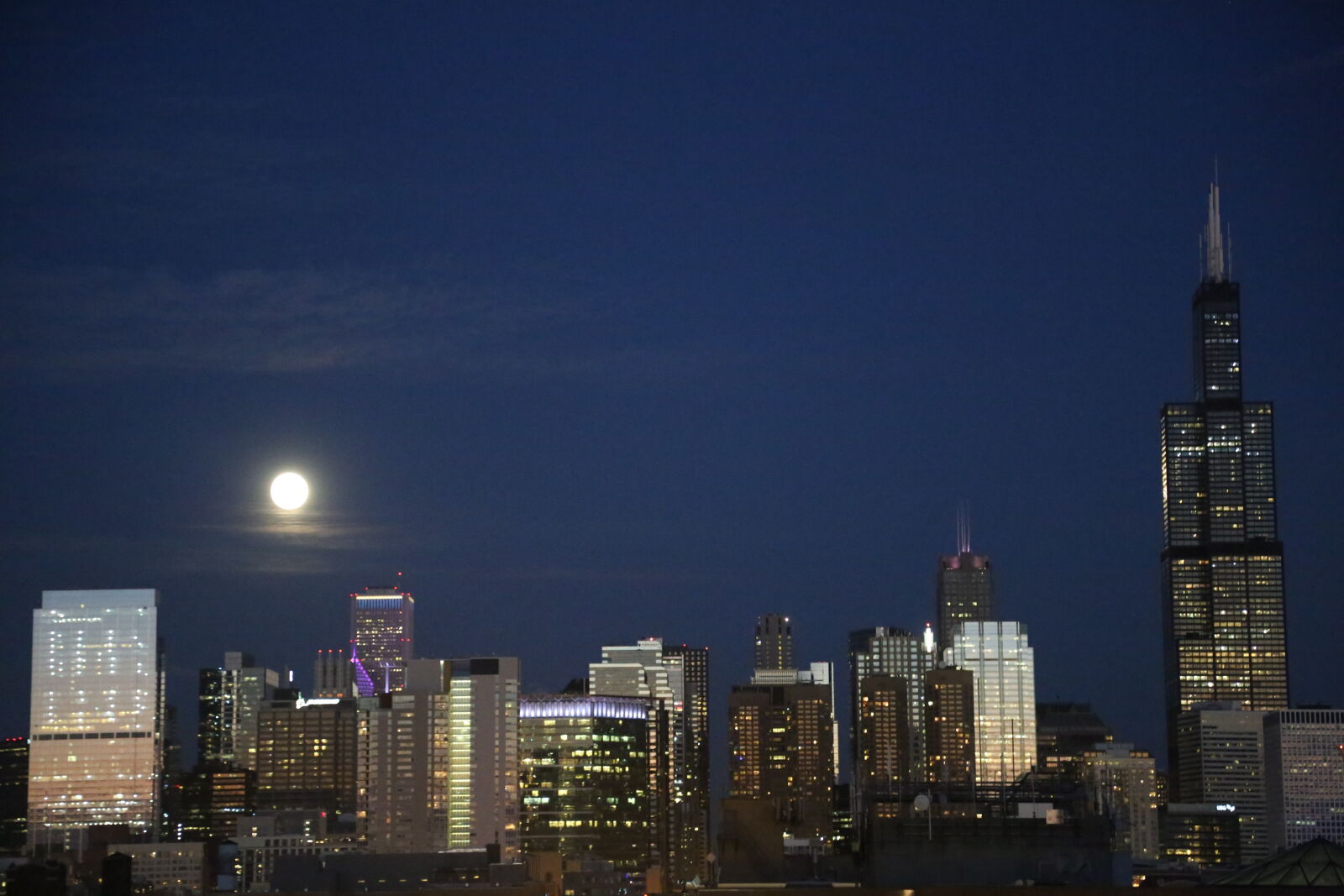 Canon EOS 5D Mark III sample photo. Chicago, moon, rise photography