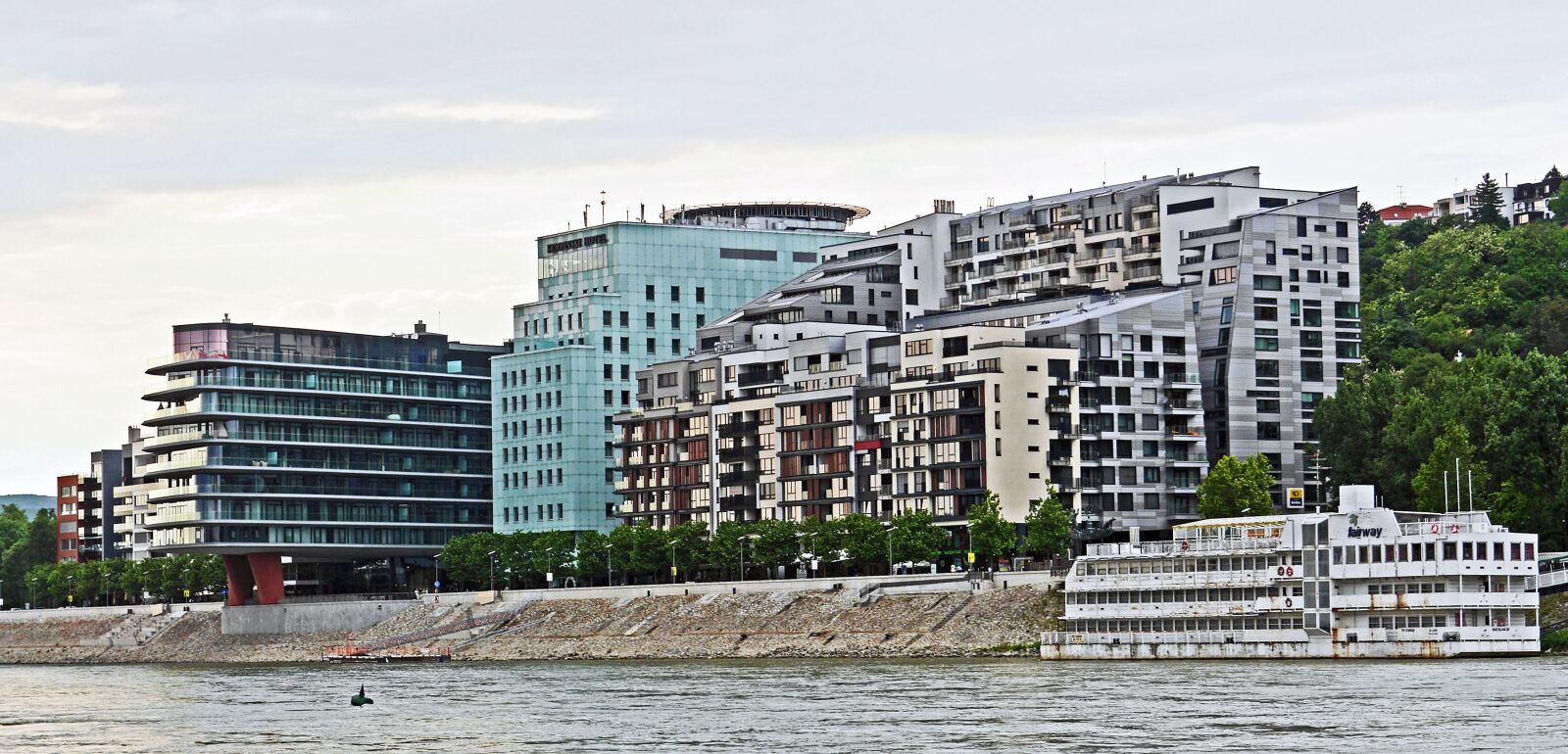 Panasonic Lumix DMC-GH3 sample photo. Bratislava, slovakia, danube photography