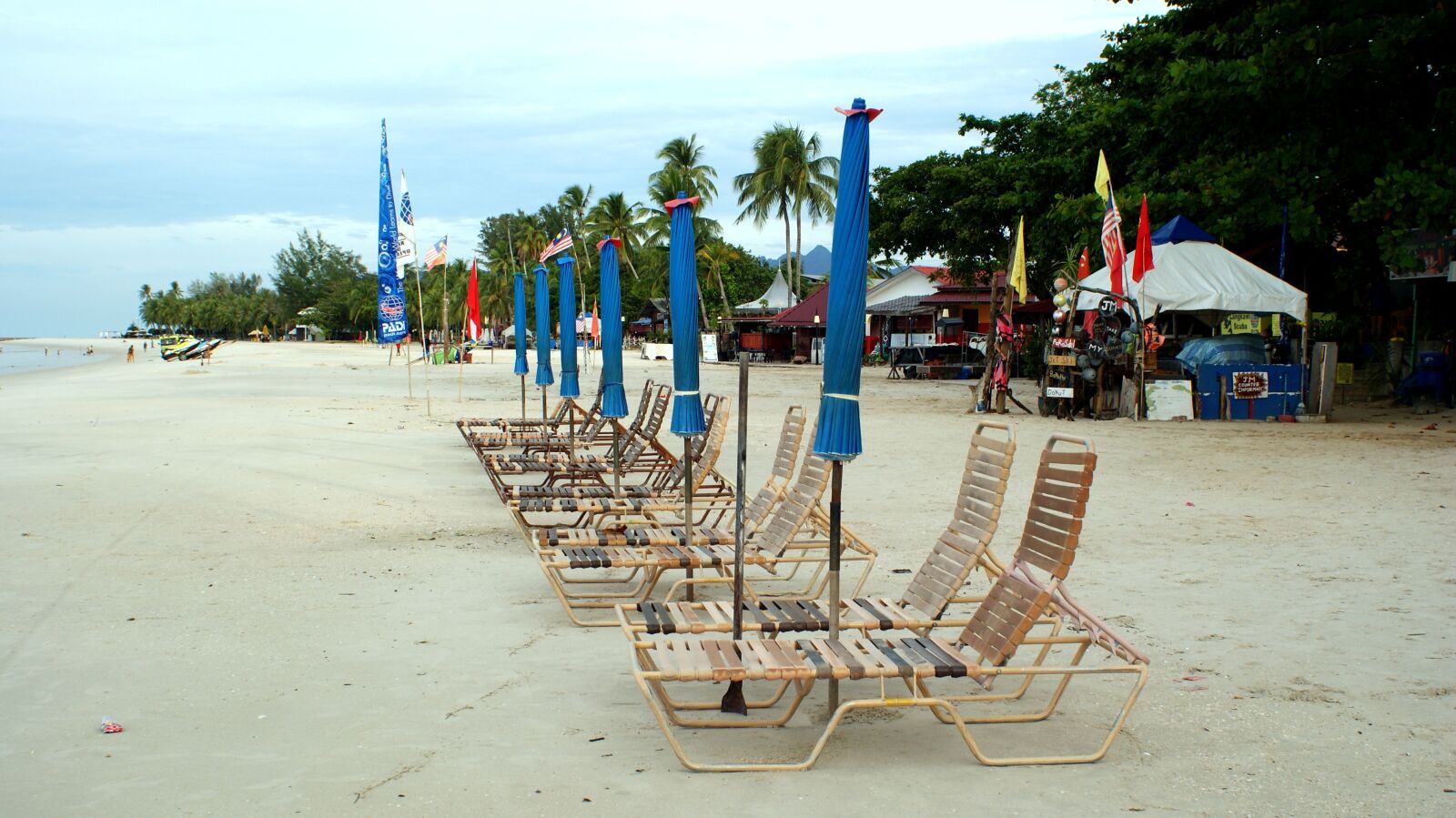 Sony Alpha DSLR-A200 sample photo. Beach, travel, tourism photography