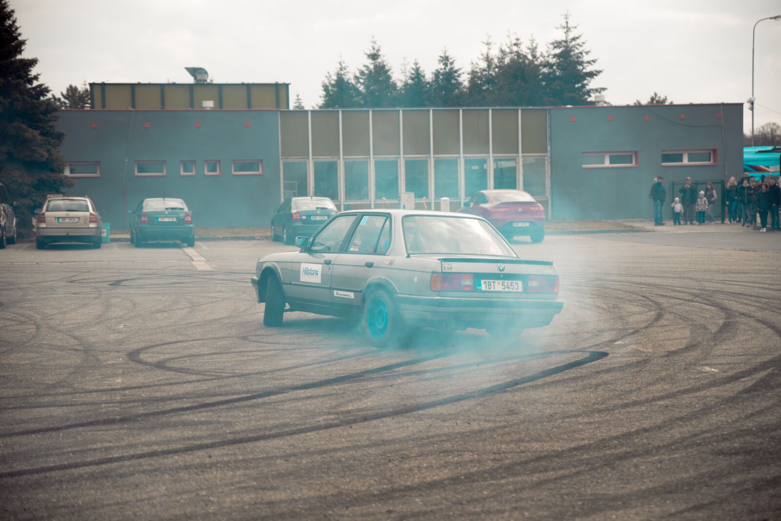 Canon EOS 6D sample photo. Lines, round, bmw photography