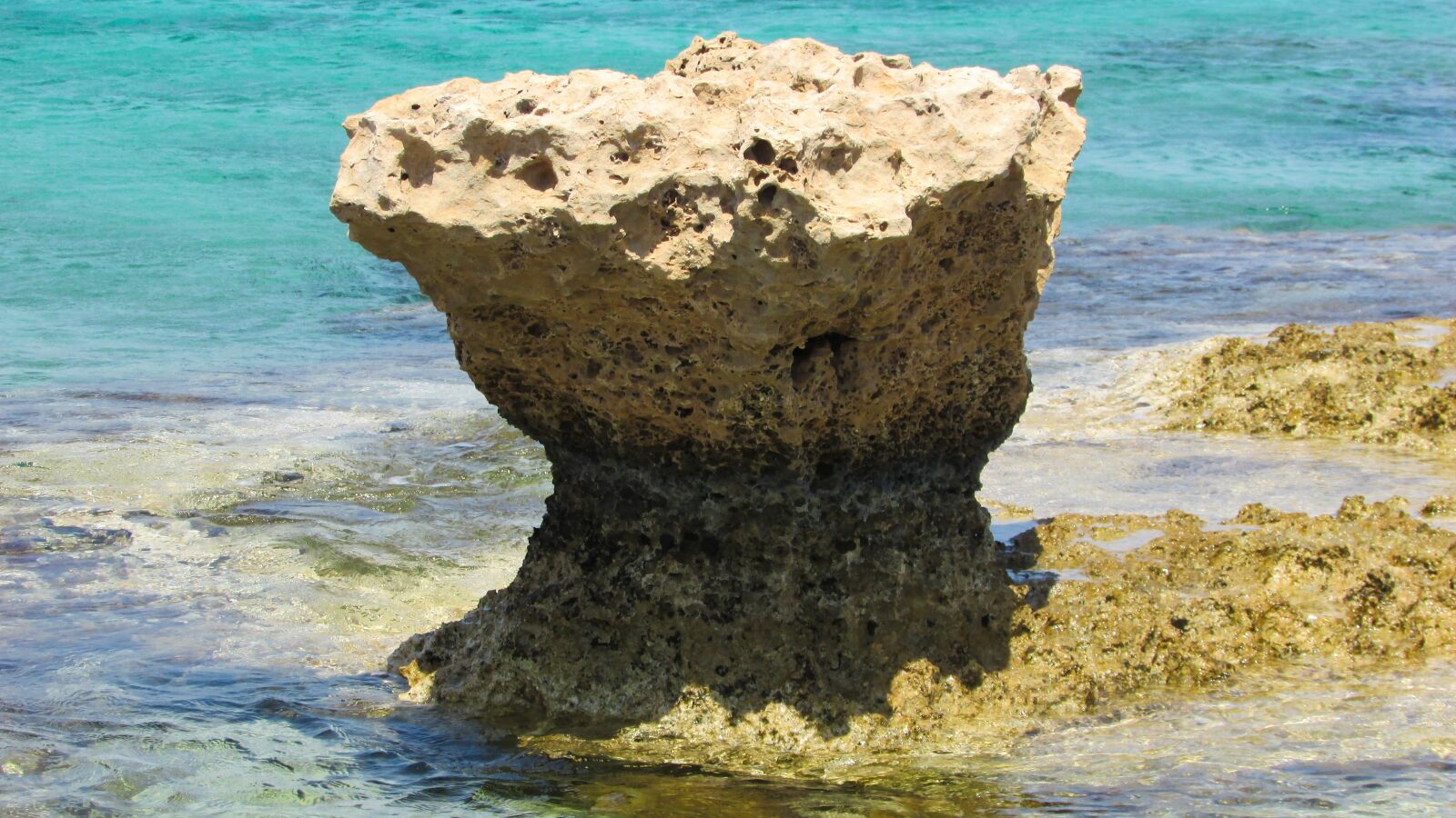 Canon PowerShot SX400 IS sample photo. Rock, beach, sea photography