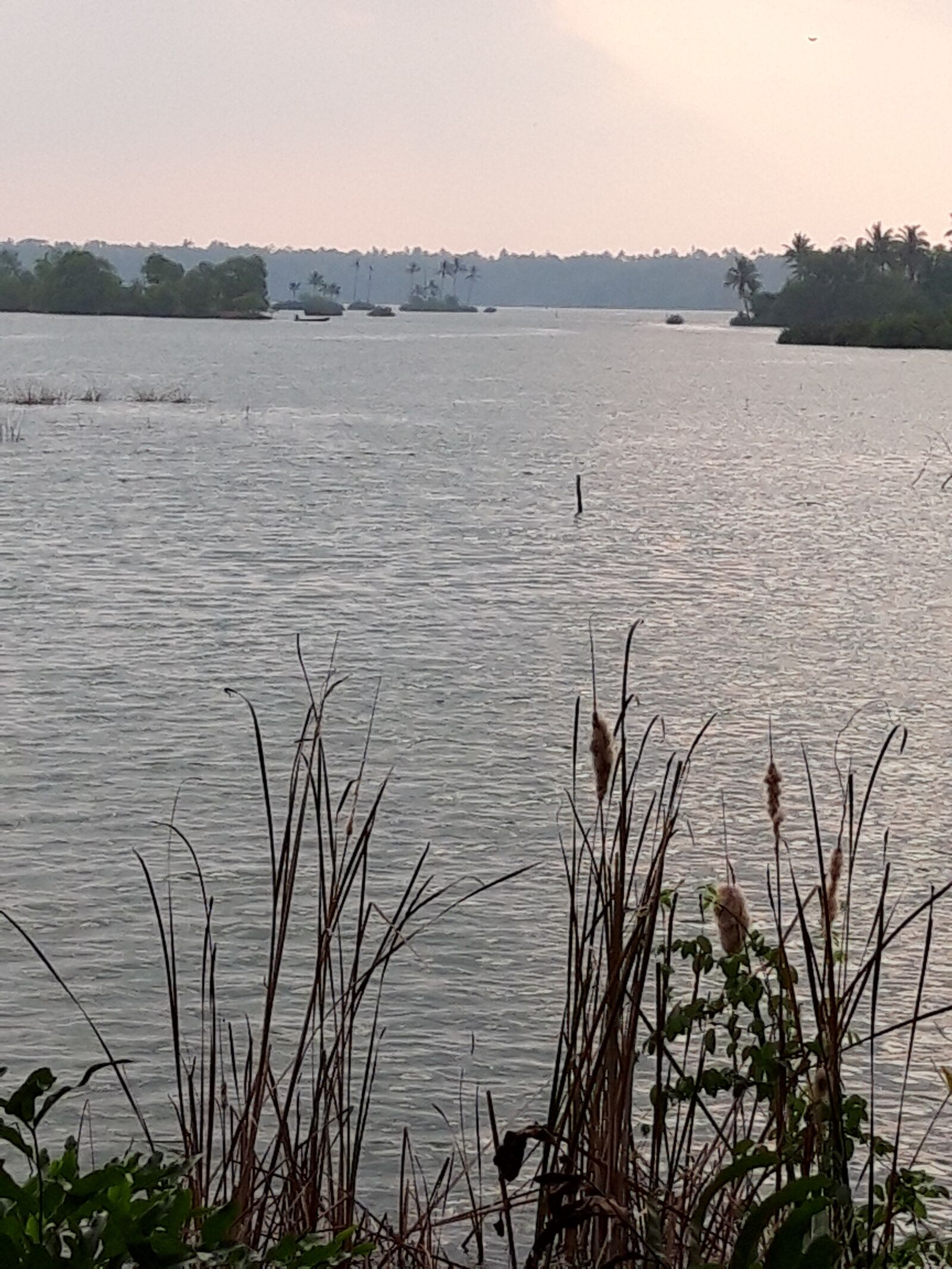 Samsung Galaxy A6 sample photo. Lake, sunset, mood photography