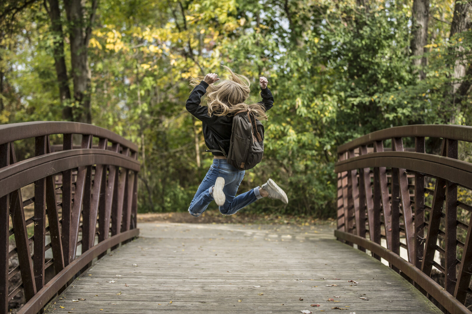 Canon EOS 5D Mark III sample photo. Girl, jumping, on, the photography