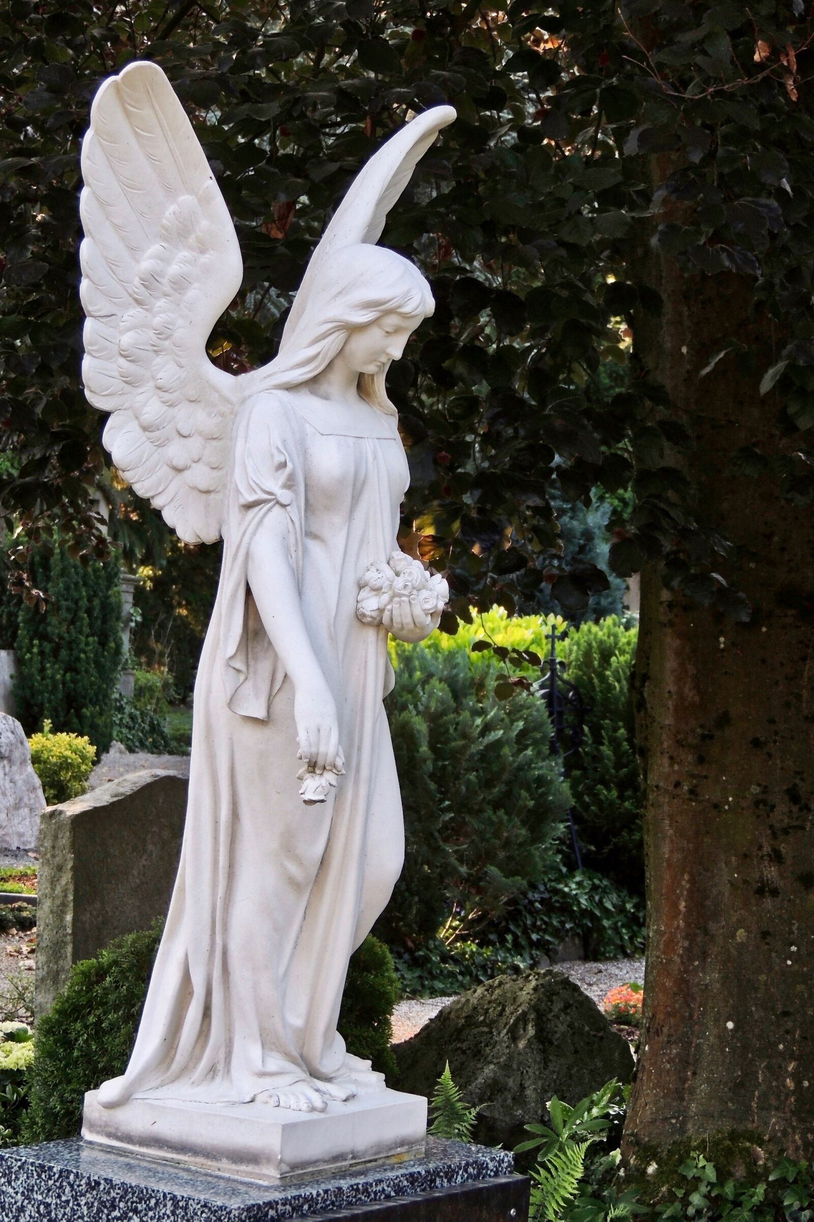 Nikon Coolpix P510 sample photo. Angel, grave of angels photography