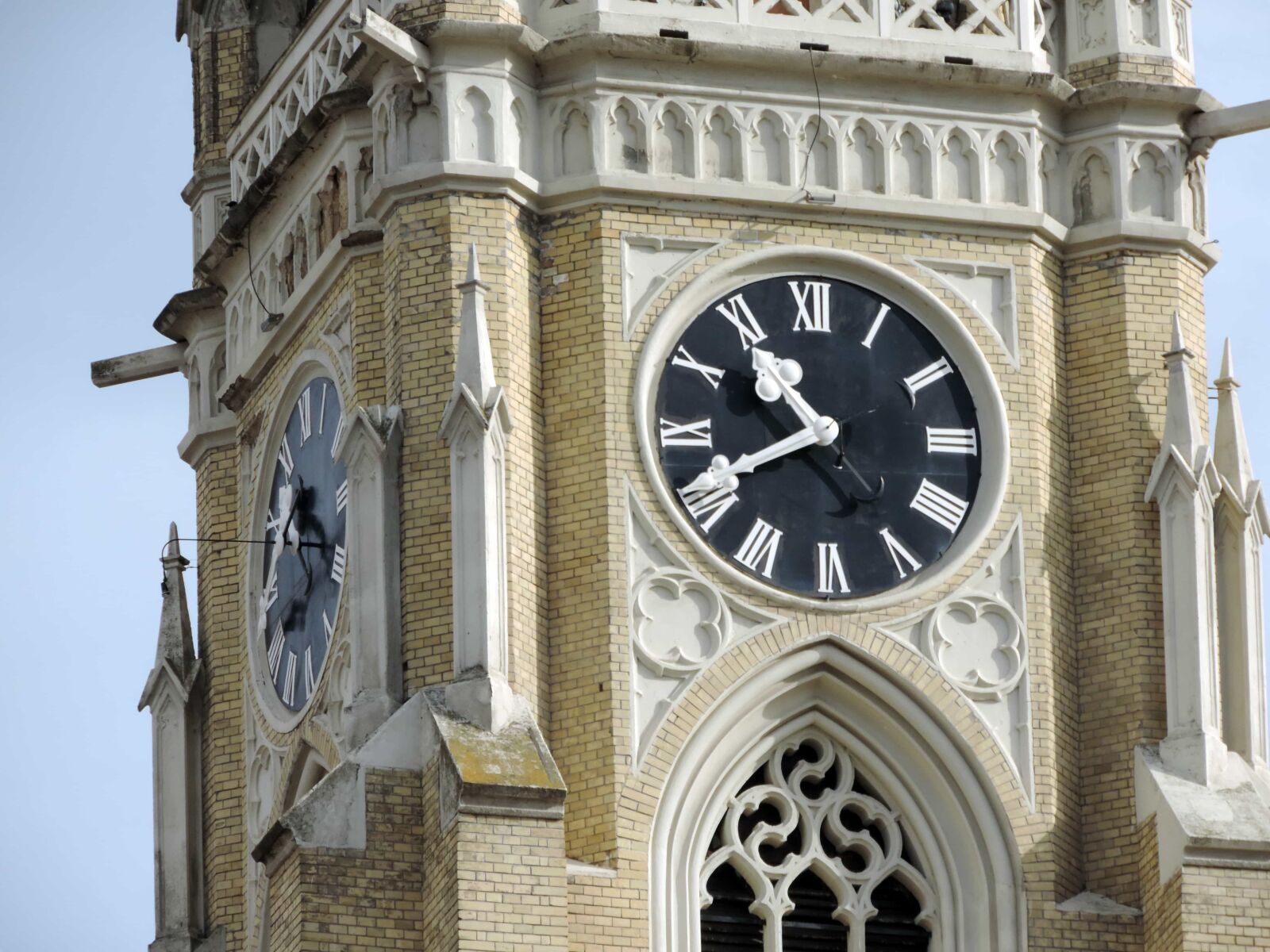 Nikon Coolpix P520 sample photo. Church tower, gothic, landmark photography