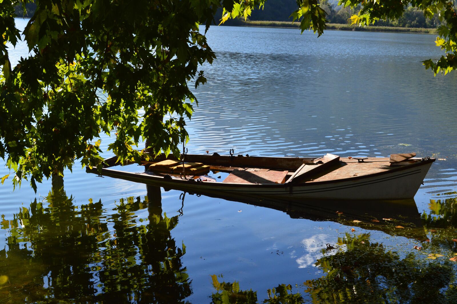 Nikon D3200 sample photo. Water, lake, boat photography