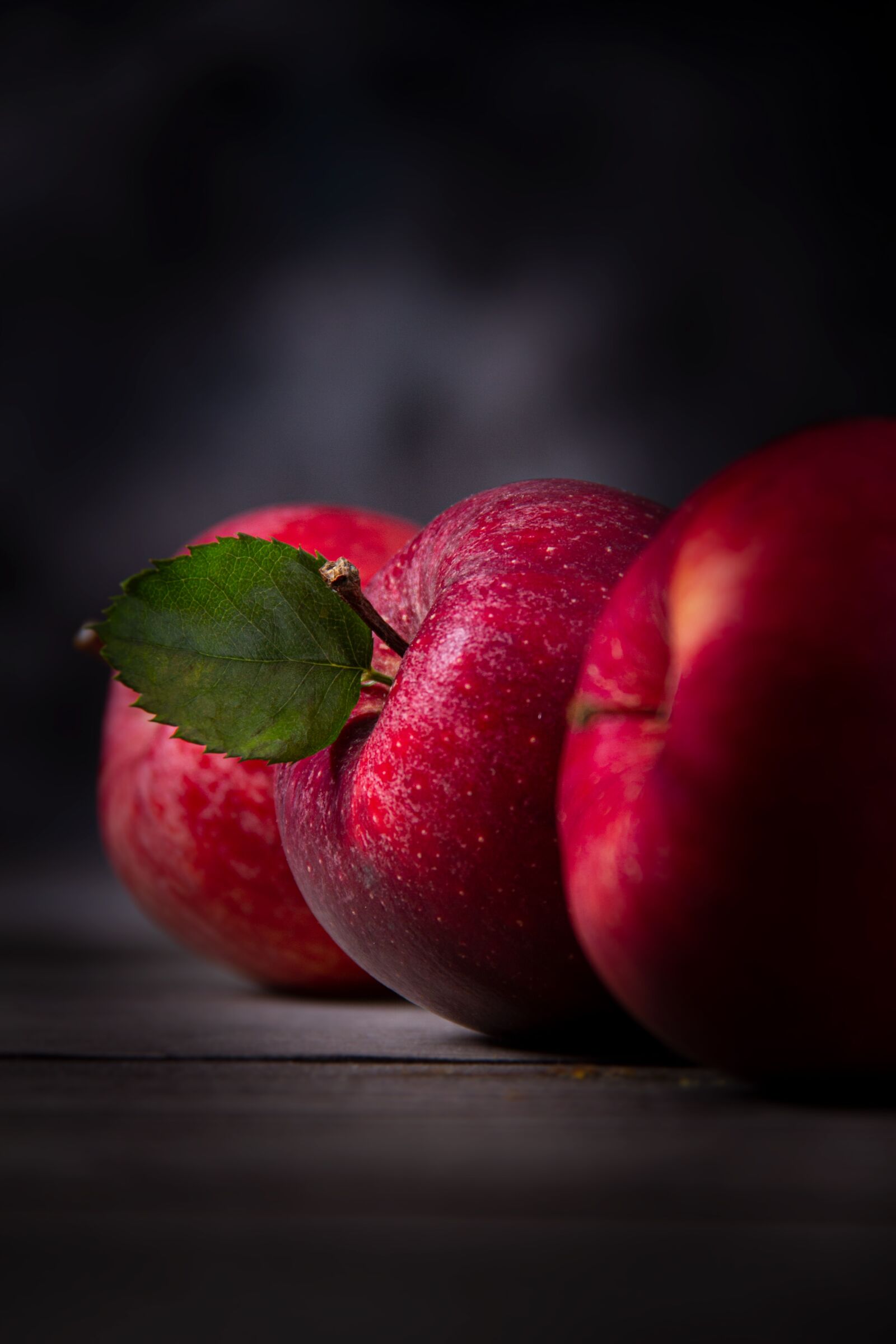 Canon EOS 7D sample photo. Apple, fruit, rustic photography
