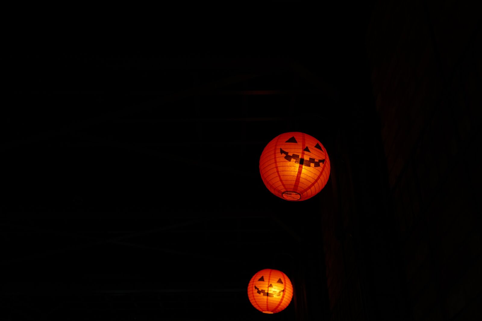 Canon 18-35mm F1.8 DC HSM | Art 013 sample photo. Halloween, pumpkin, halloween pumpkins photography