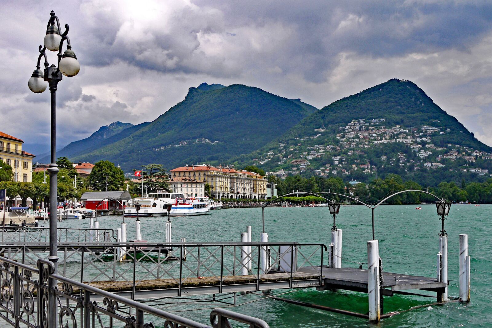 Panasonic Lumix DMC-G1 sample photo. Switzerland, lugano, lake promenade photography