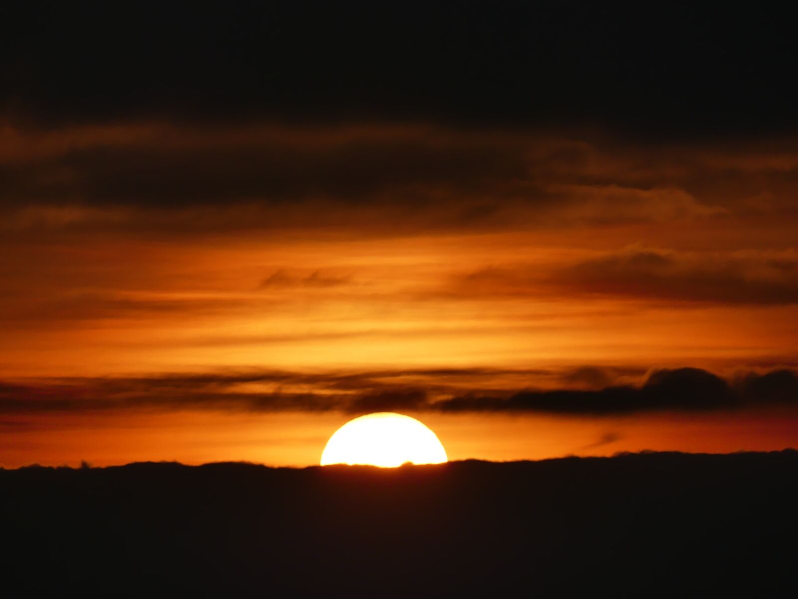 Panasonic Lumix DMC-FZ300 sample photo. Sunset, afterglow, sun photography