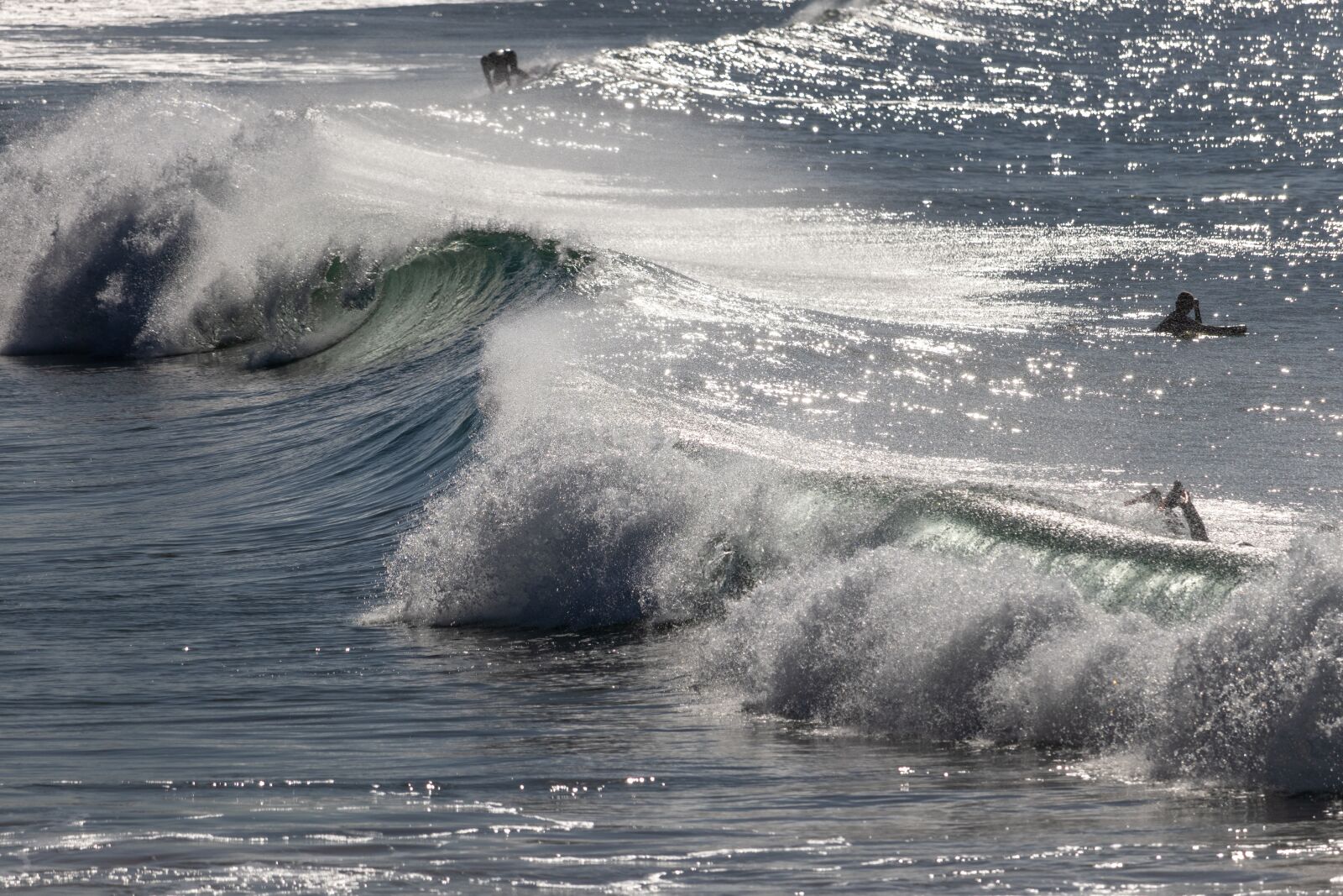 Canon EOS 200D (EOS Rebel SL2 / EOS Kiss X9) sample photo. Ocean, waves, breaking photography
