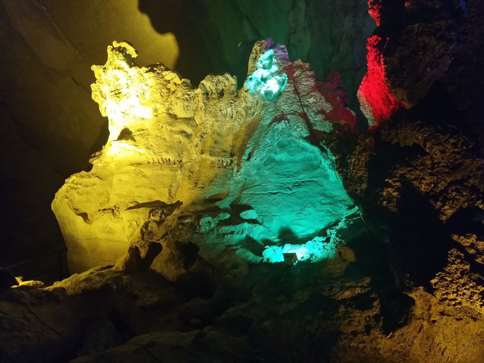 vivo X9 sample photo. Cave, colors, nature photography
