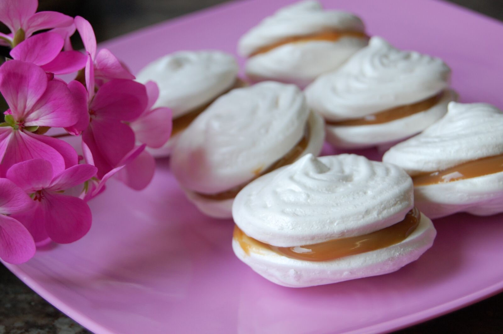Nikon D40 sample photo. Pastry, meringue, sweet photography