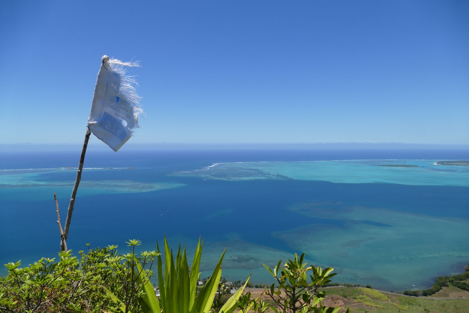 Panasonic Lumix DMC-FZ1000 sample photo. Mauritius, lion mountain, viewpoint photography