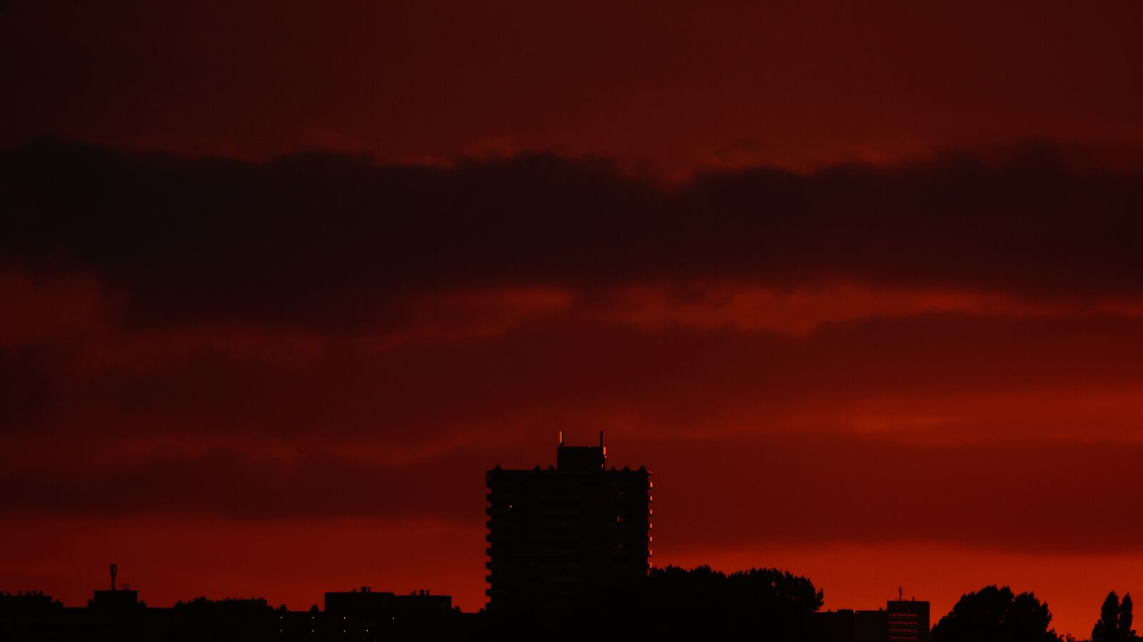 Sony SLT-A58 sample photo. Silhouette, of, building, structures photography