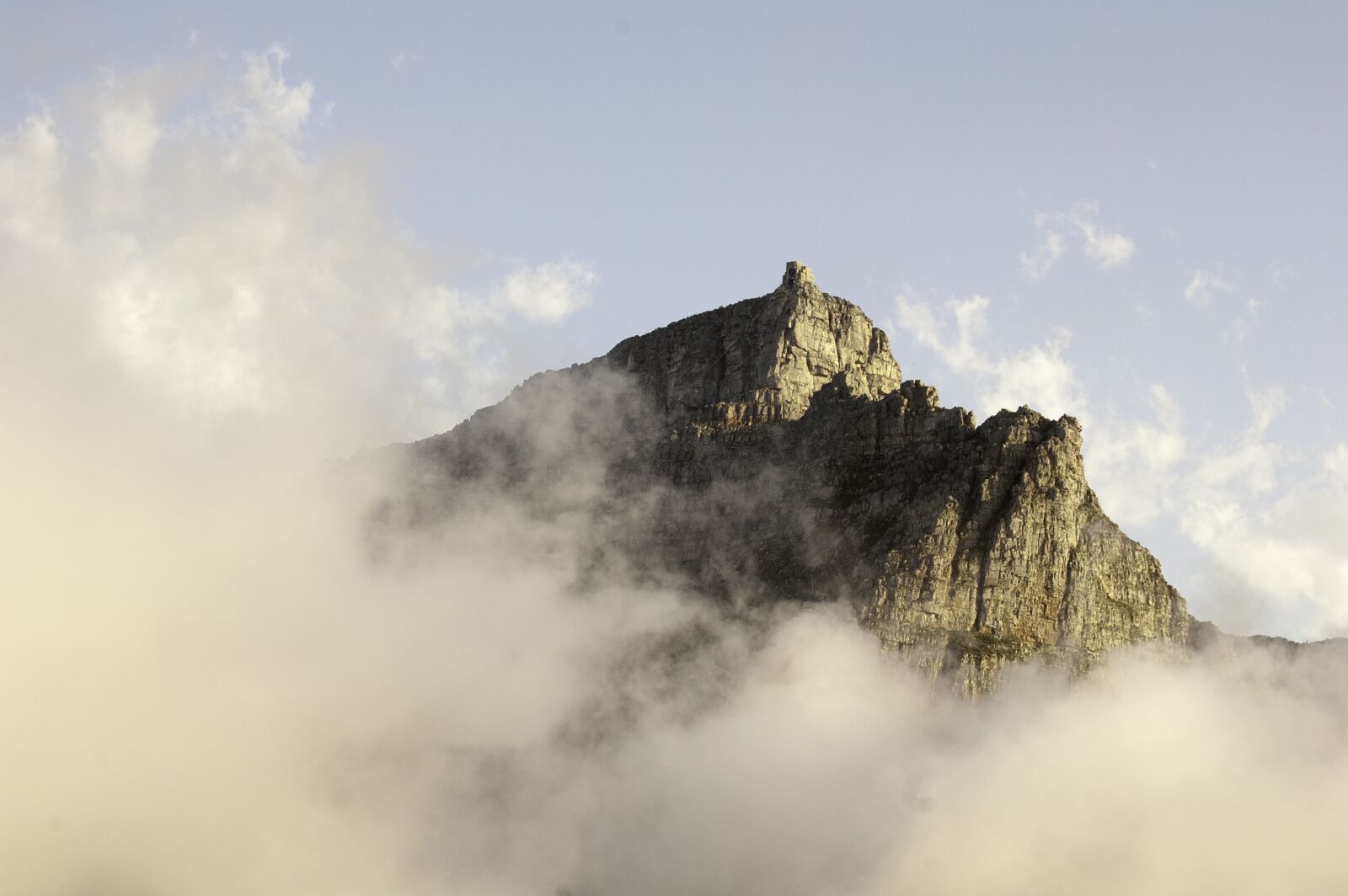 Nikon D40 sample photo. Mountain, trail, clouds photography