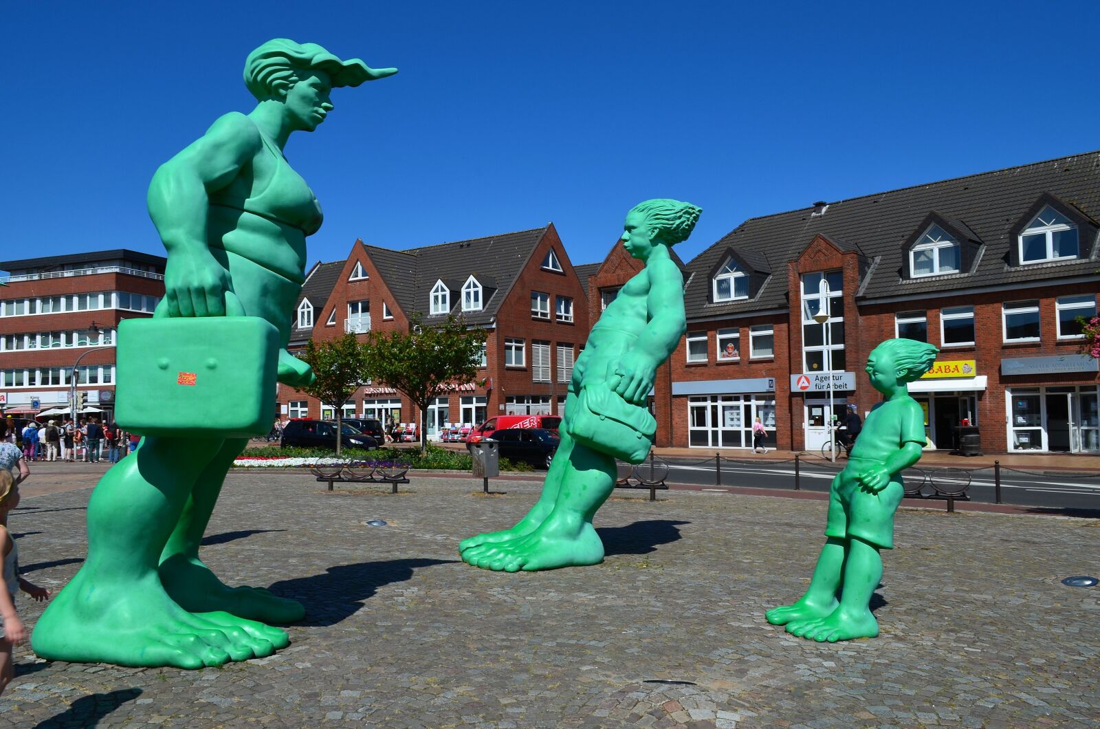 Nikon D5100 sample photo. Sylt, westerland, figures photography