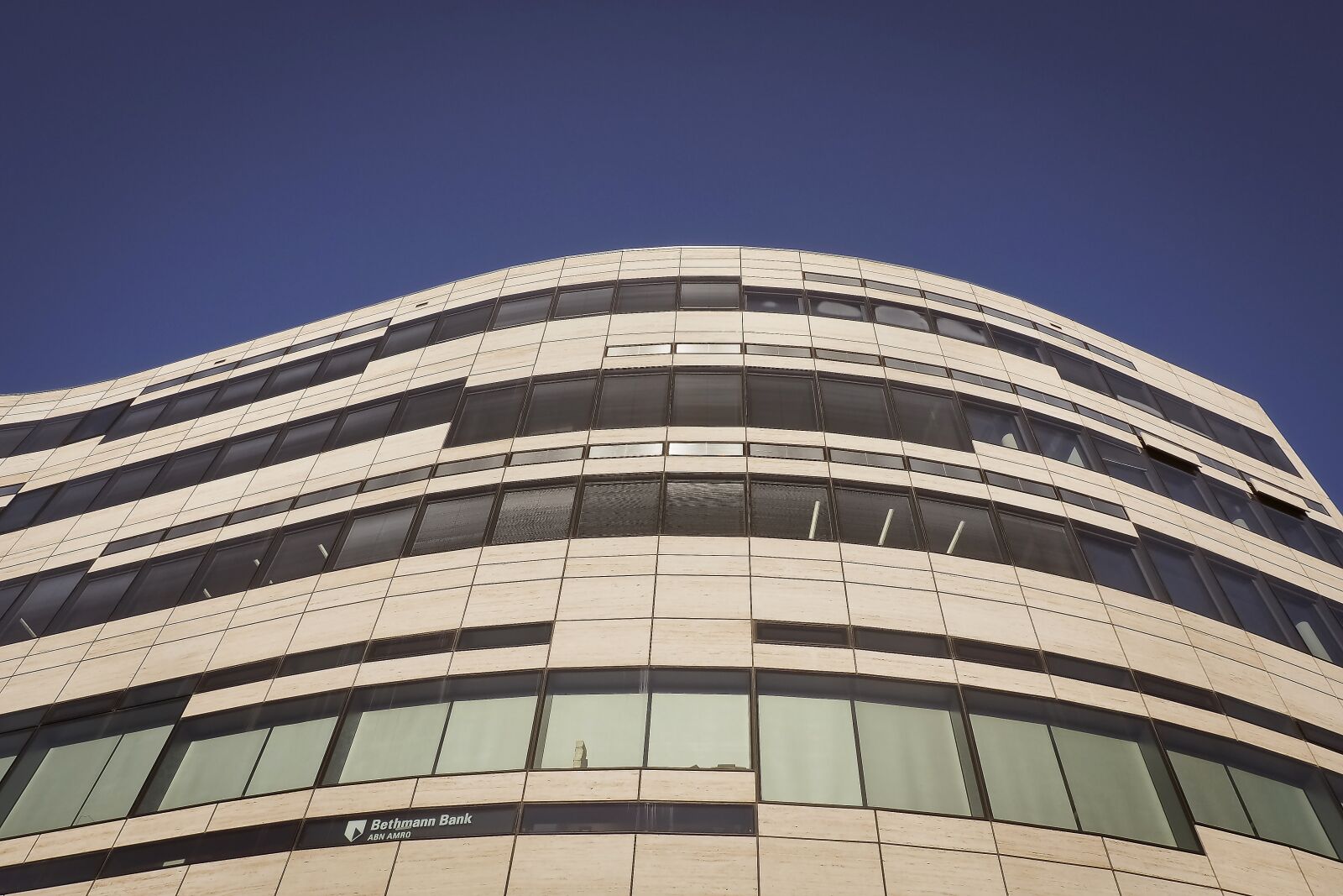 Olympus OM-D E-M10 sample photo. Architecture, modern, building photography