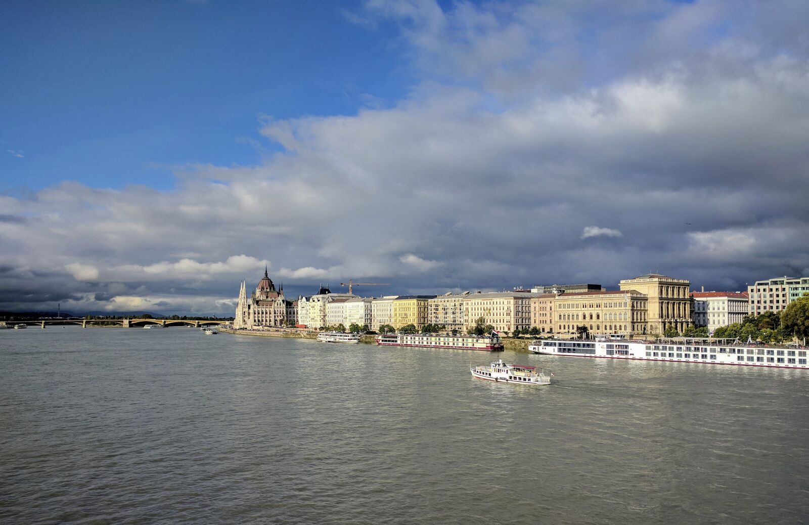 LG Nexus 5X sample photo. Budapest, danube, ship photography