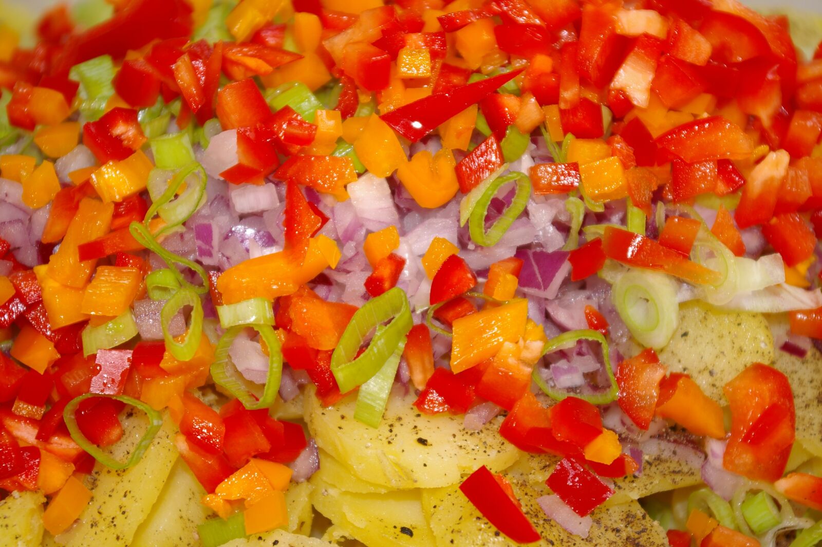 Pentax *ist DL2 sample photo. Potatoes, eat, food photography