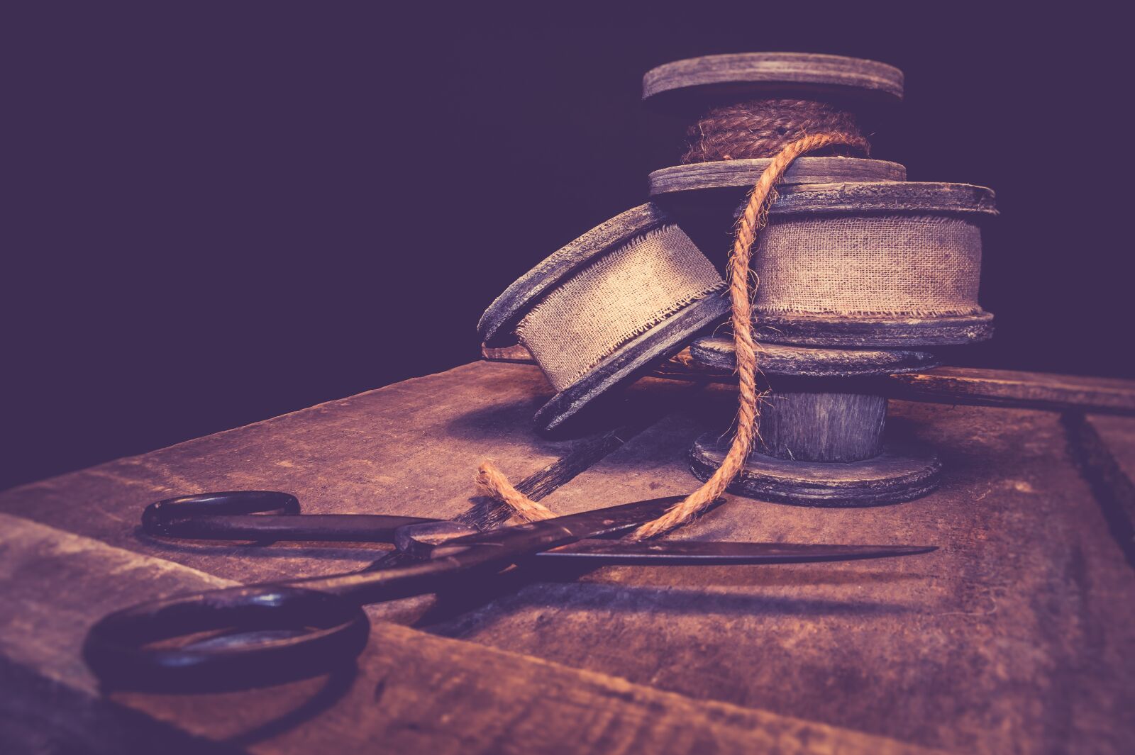 Sony SLT-A58 sample photo. Still life, rope, scissors photography