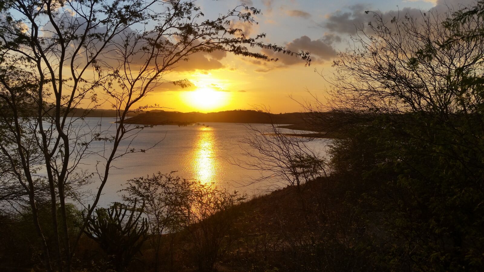 Samsung Galaxy S5 sample photo. Sol, sunset, horizon photography