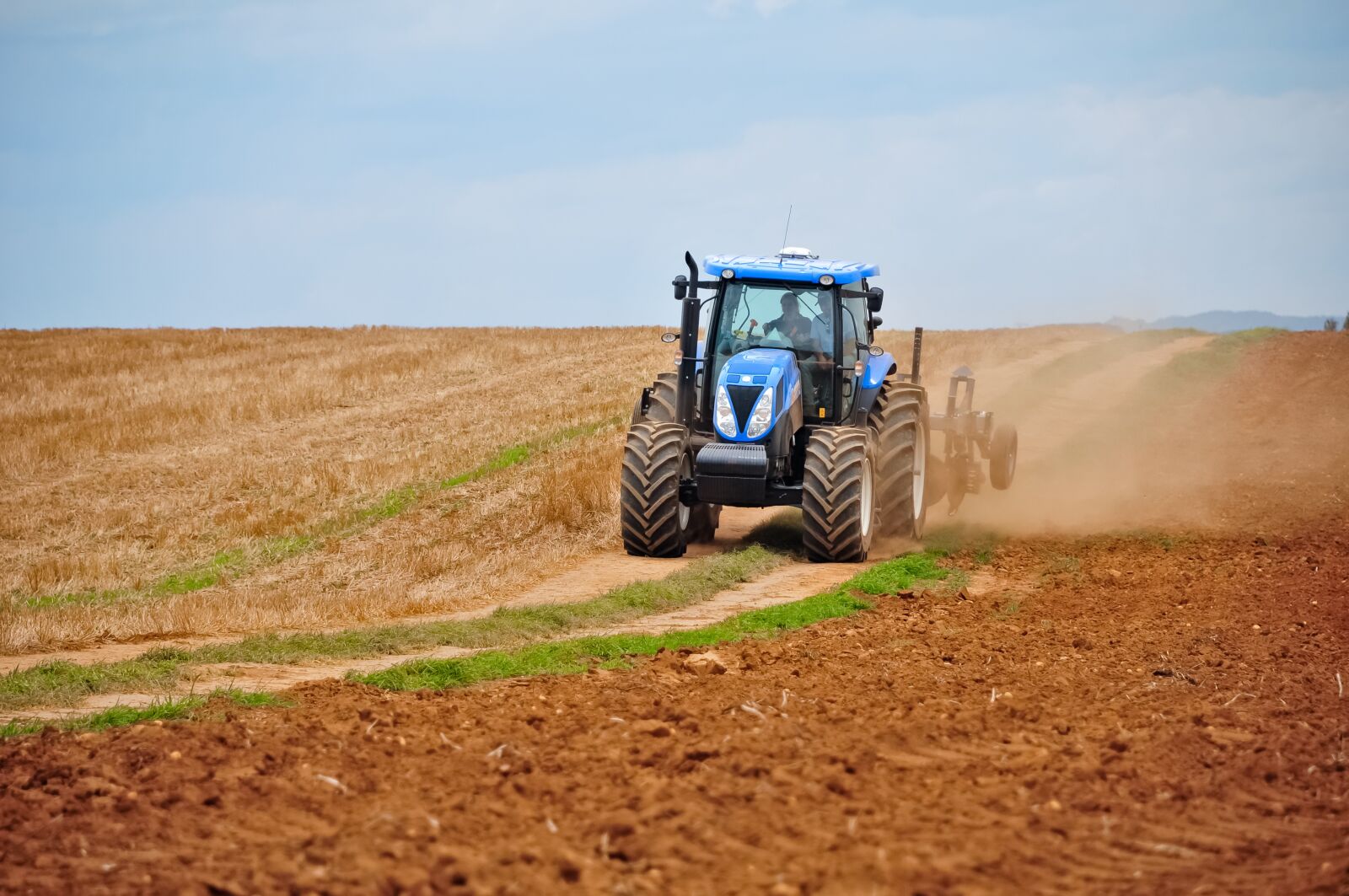 Nikon D300 sample photo. Tractor, agriculture, field photography