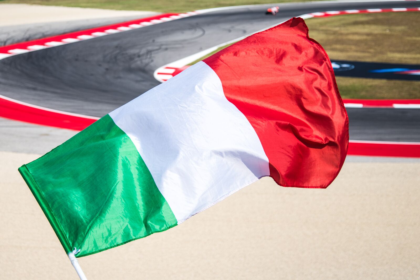 Nikon D600 sample photo. Italy, flag, circuit photography