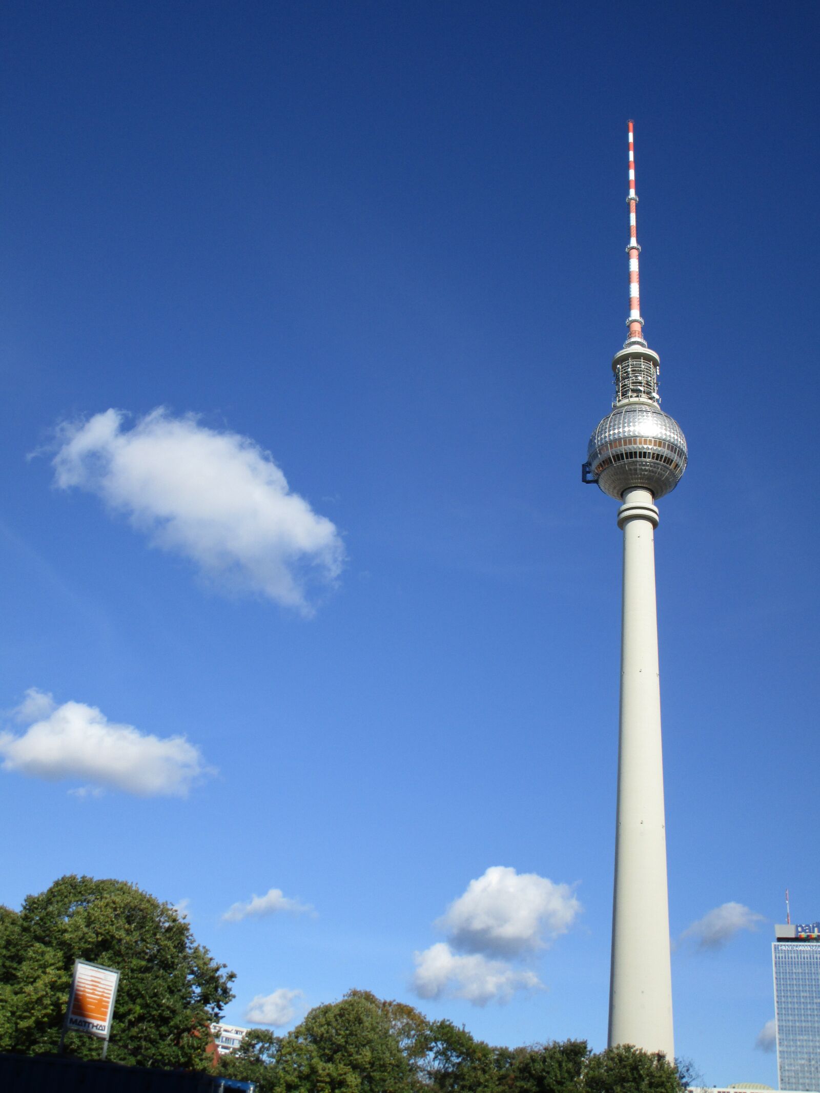 Canon PowerShot ELPH 150 IS (IXUS 155 / IXY 140) sample photo. Berlin, tv tower, alexanderplatz photography