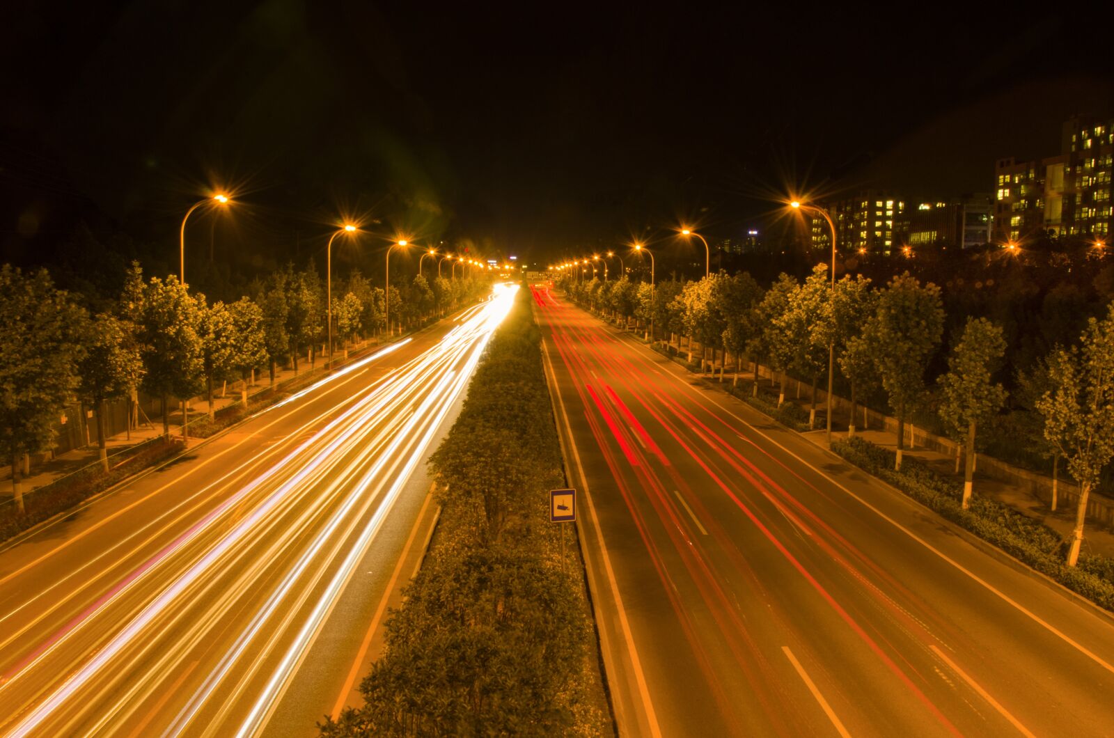 Nikon D7000 sample photo. Traffic, night view, lamp photography
