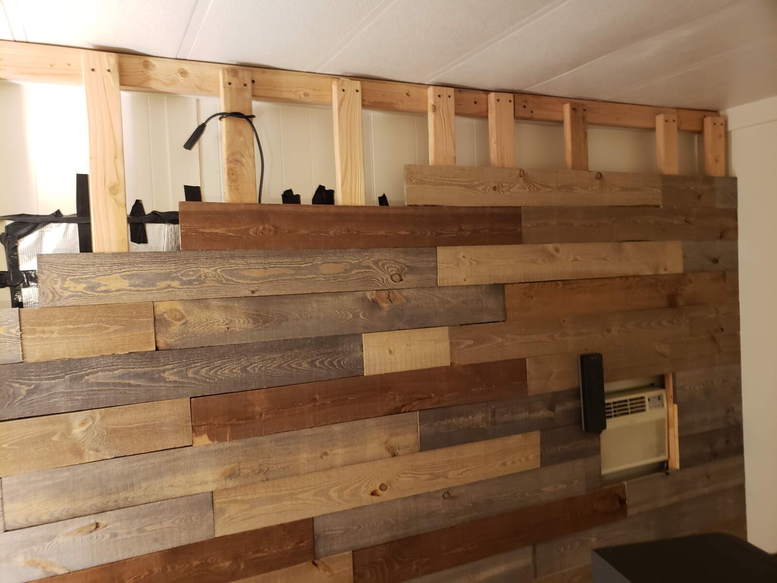 Samsung Galaxy Note9 sample photo. Wood, construction, room photography