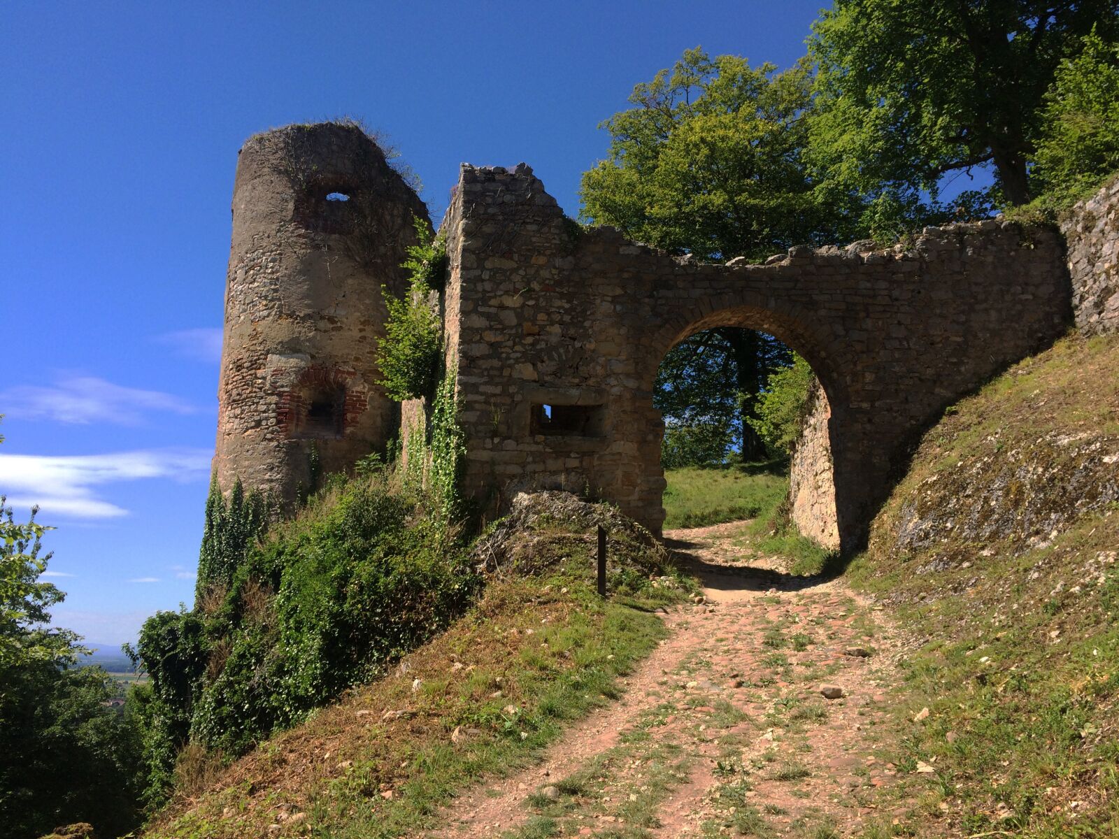 iPhone 5s back camera 4.15mm f/2.2 sample photo. Ferrette, alsace, castle photography