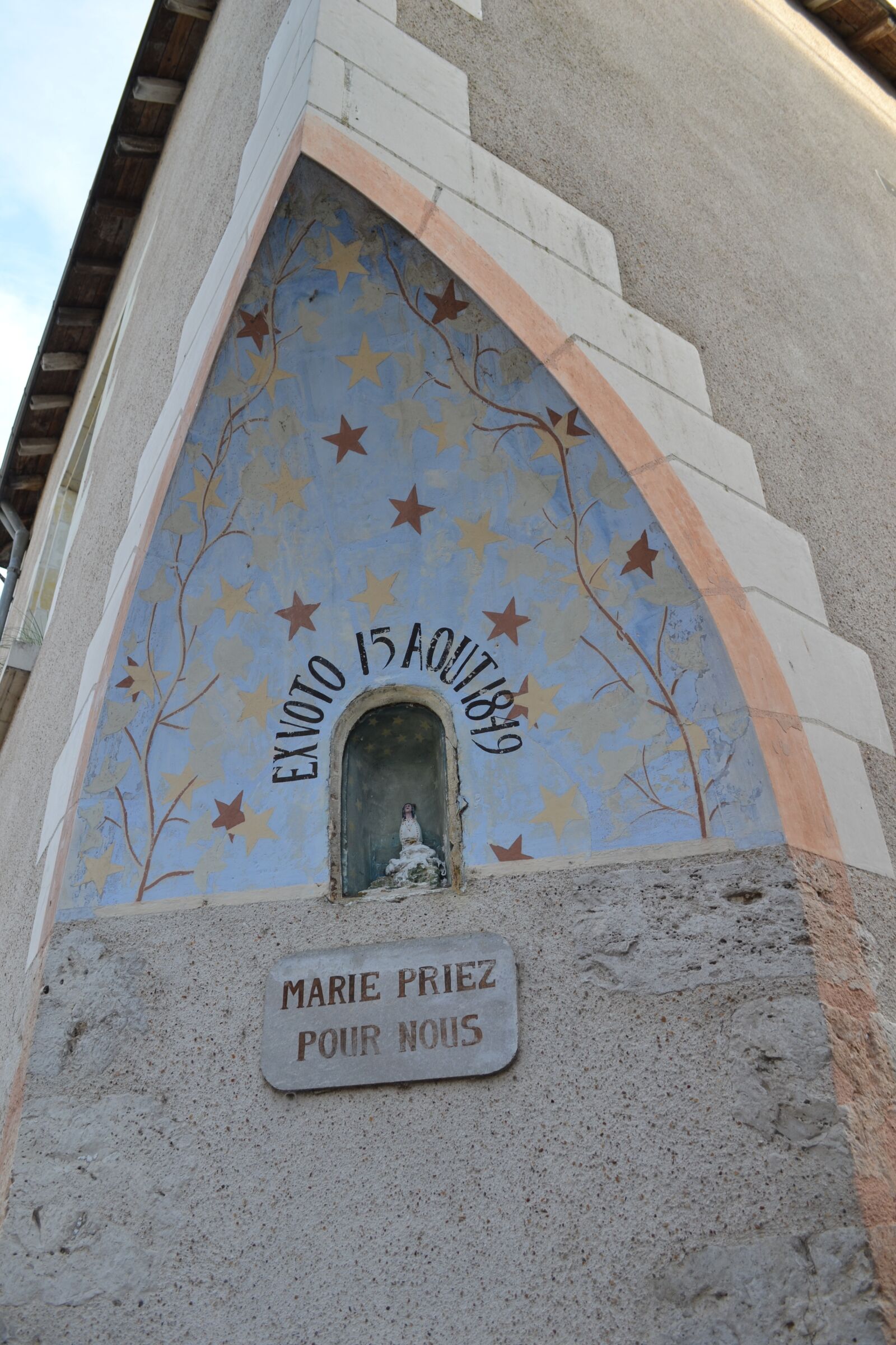 Nikon D3100 sample photo. Statue of prayer, mary photography
