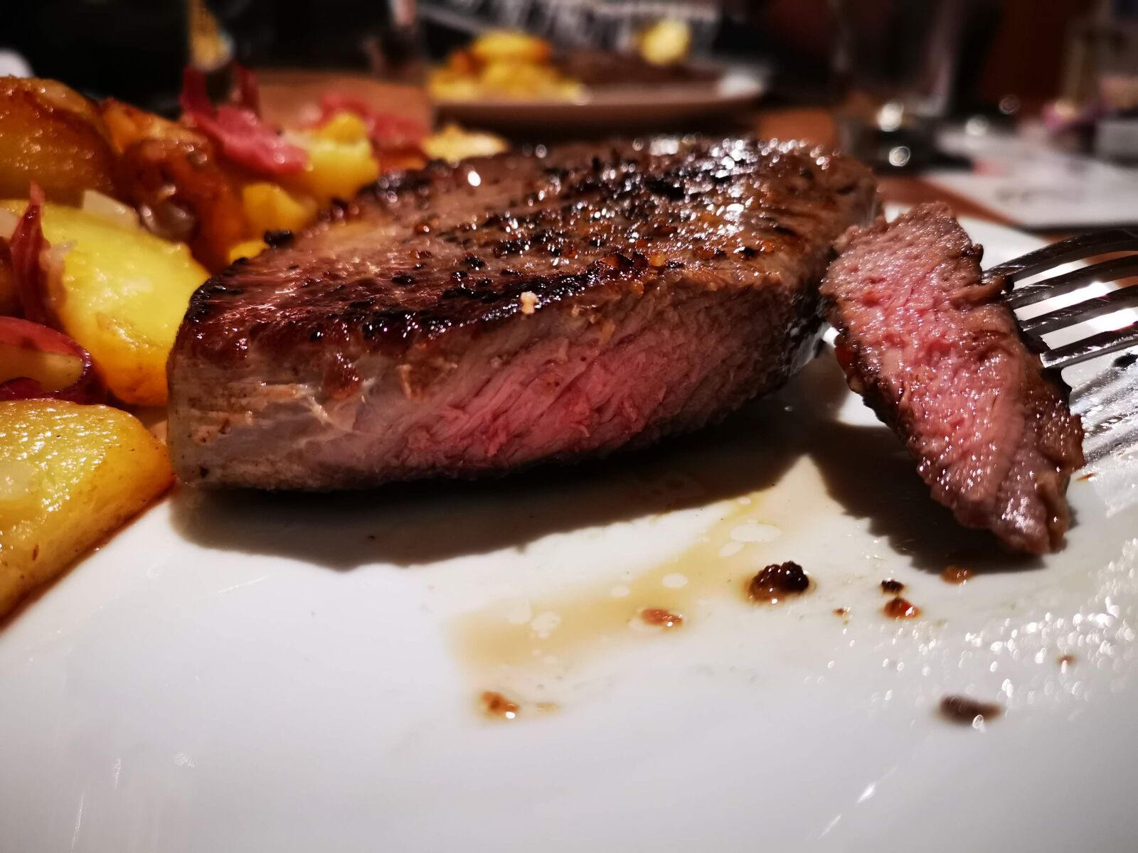 HUAWEI Mate 20 Pro sample photo. Steak, meat, sousvide photography