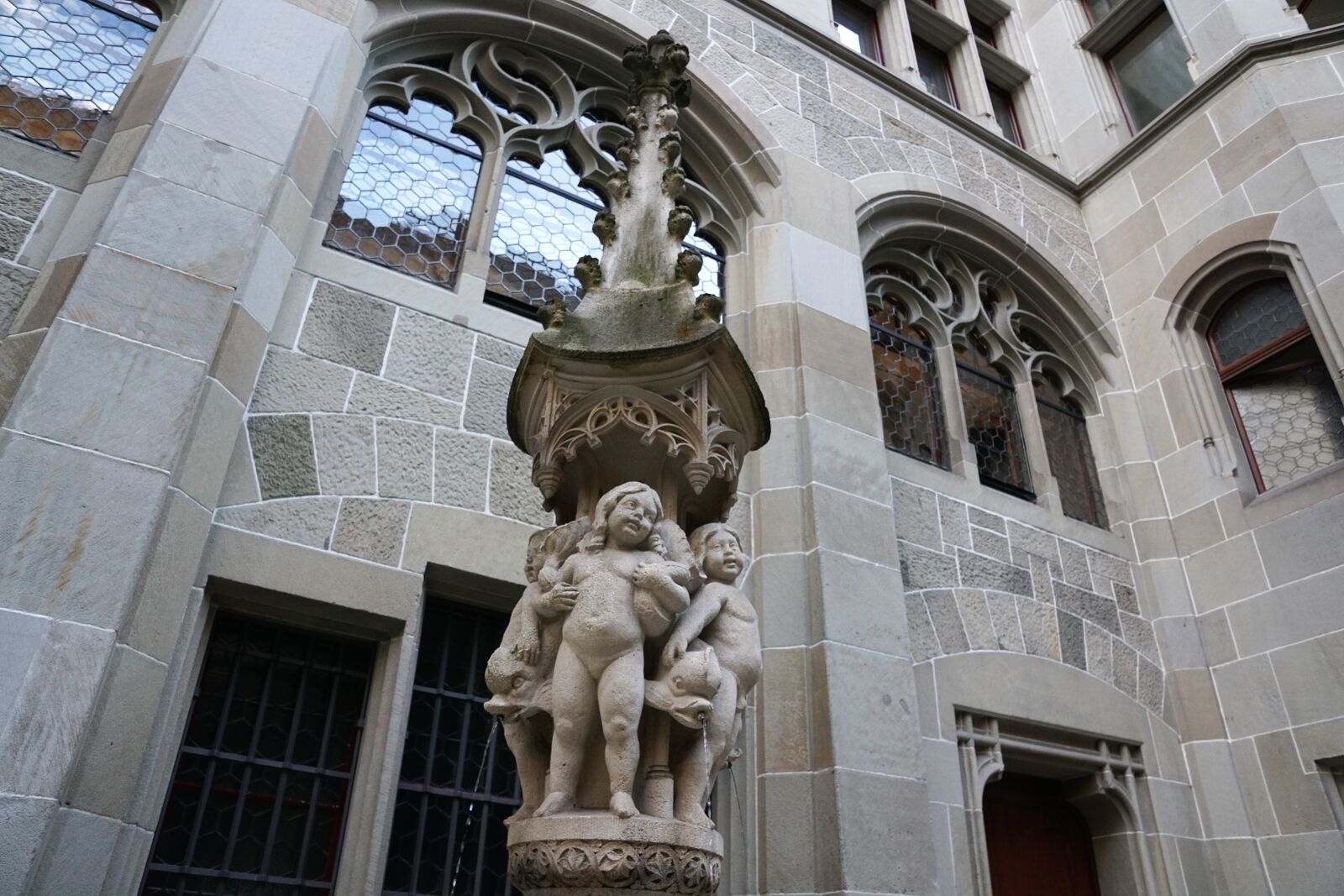 Sony DT 16-50mm F2.8 SSM sample photo. Fraumünster, church, zurich photography