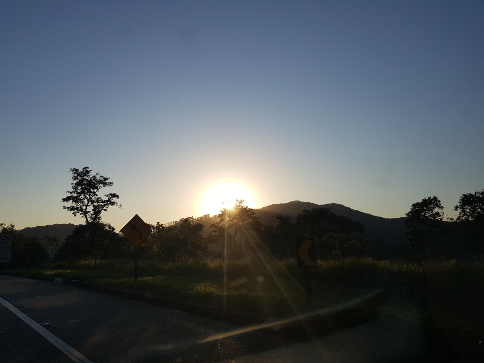 Samsung Galaxy S8 sample photo. Nature, rising sun, sol photography