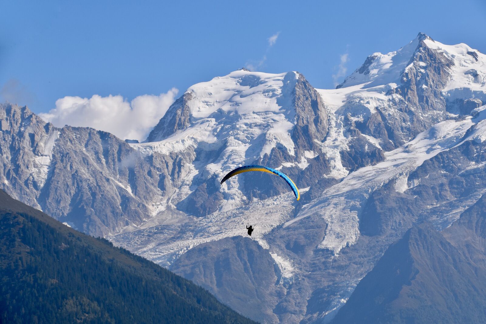 Nikon D5600 sample photo. Paragliding, paraglider, mountains photography