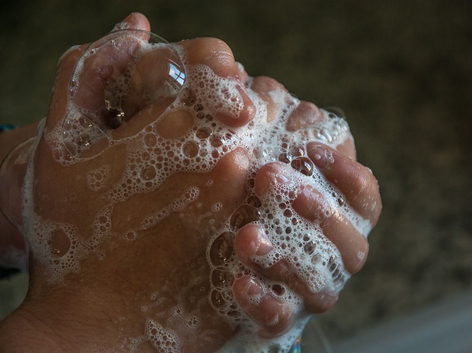 Pentax K10D sample photo. Hands, soap, bubbles photography