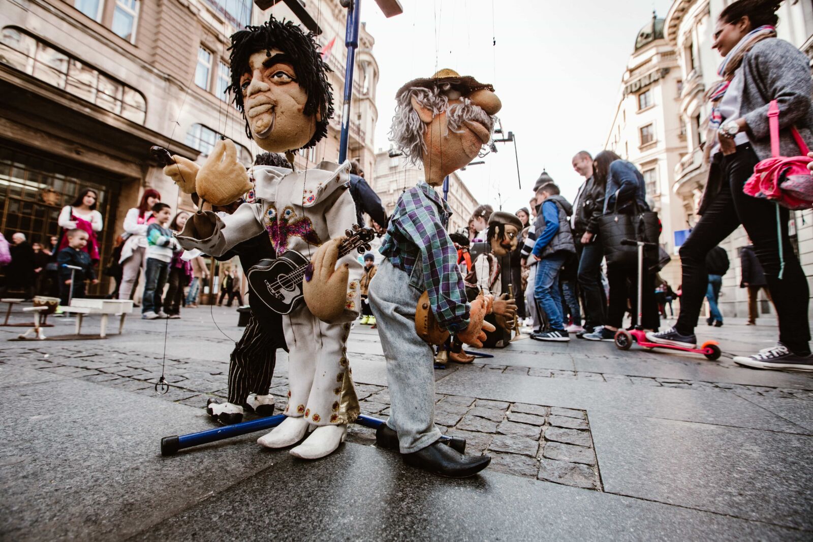 Canon EF 16-35mm F2.8L II USM sample photo. Capital city, carnival, crowd photography
