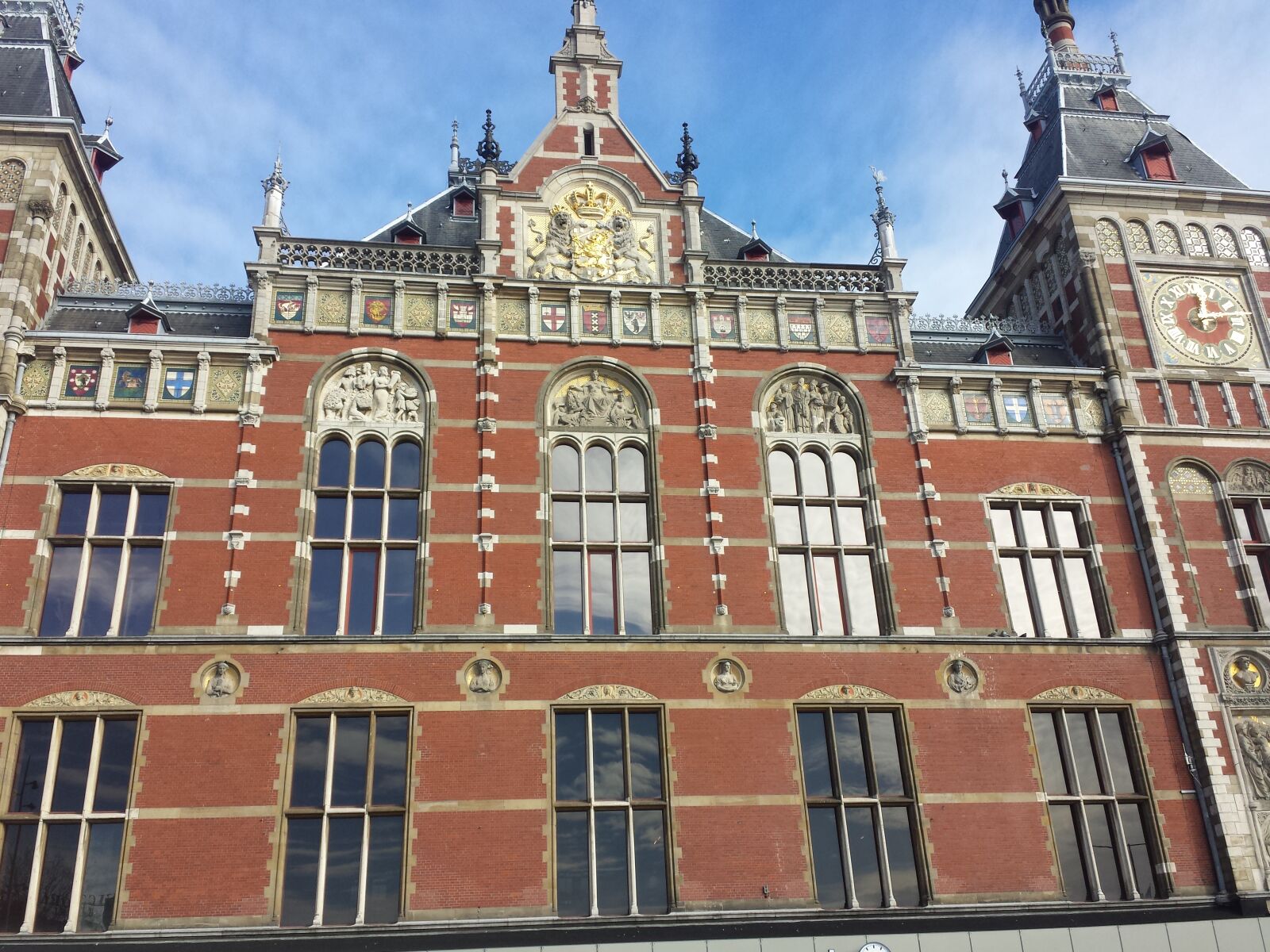 Samsung Galaxy S4 sample photo. Amsterdam, train, station photography